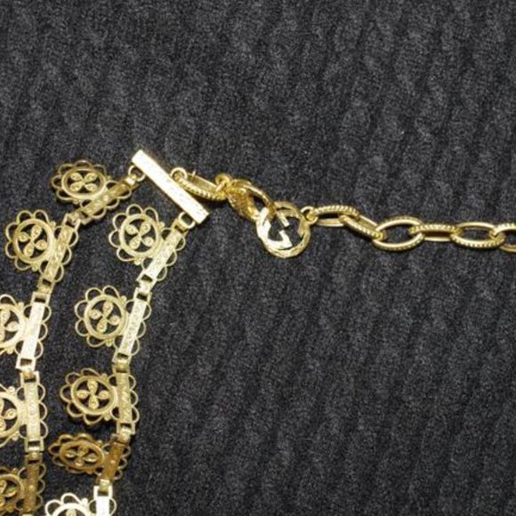 Gucci Necklace Authentic Couture Runway with Gucci Box Very Unique and Rare - Picture 5 of 7